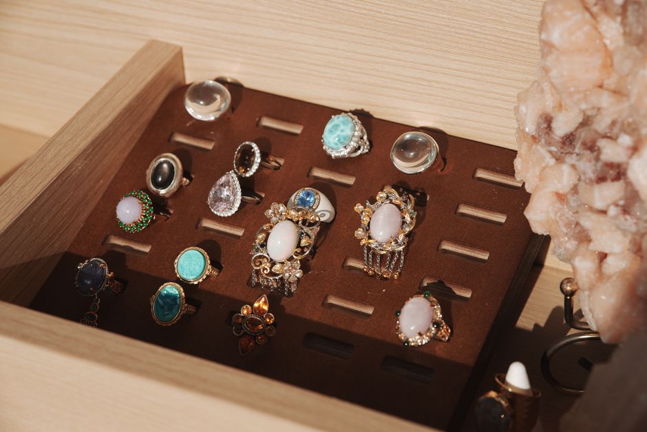 JustAnswer — Antique Jewelry Appraisal